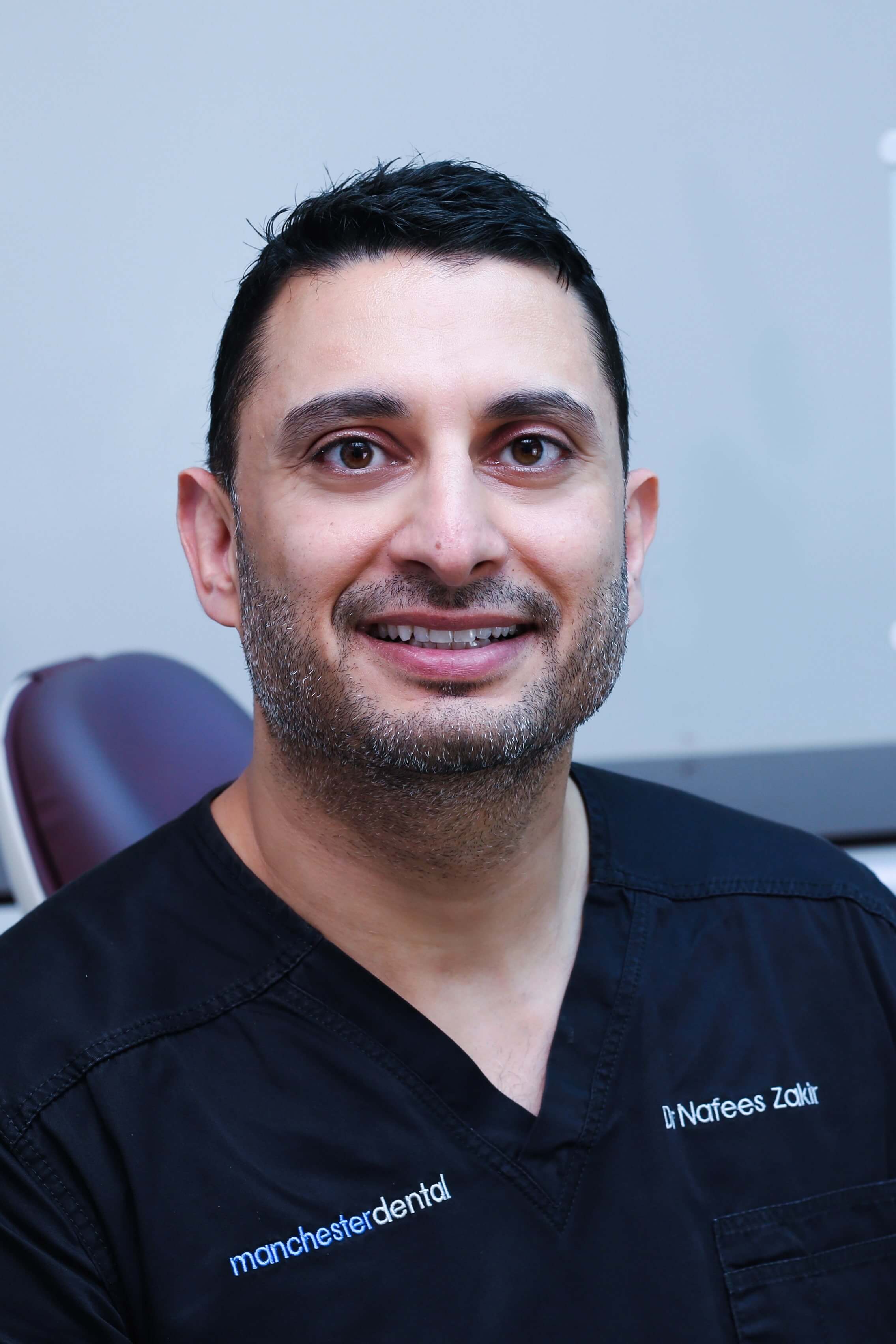 dr nafees zakir dental implants in manchester